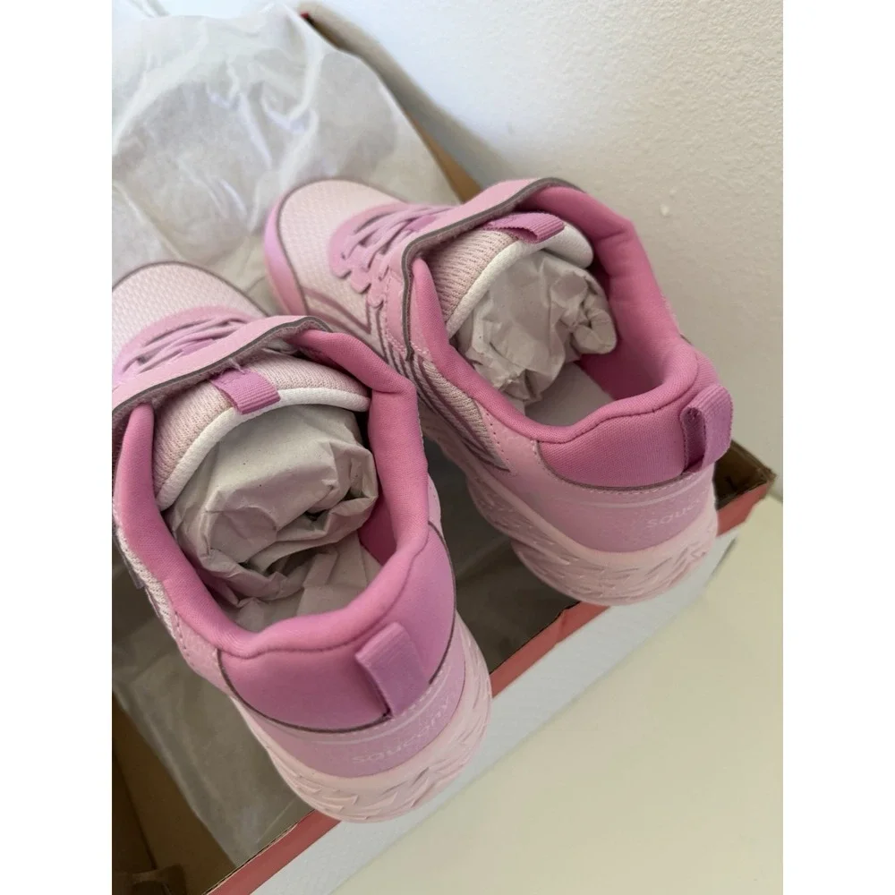 Saucony Wind 3.0 Big Kid Size 5 New In Box